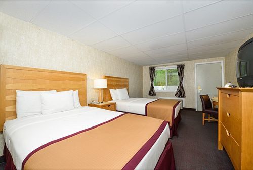 Howard Johnson By Wyndham West Yarmouth Cape Cod Exterior foto